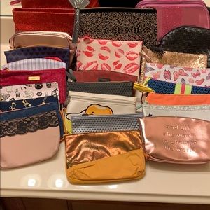 Lot of 25 makeup bags